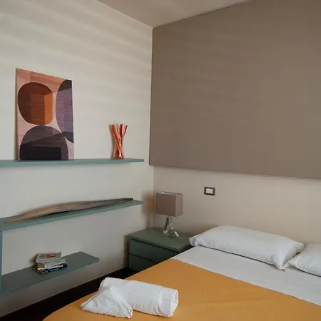 Vista Paradiso Apartment *