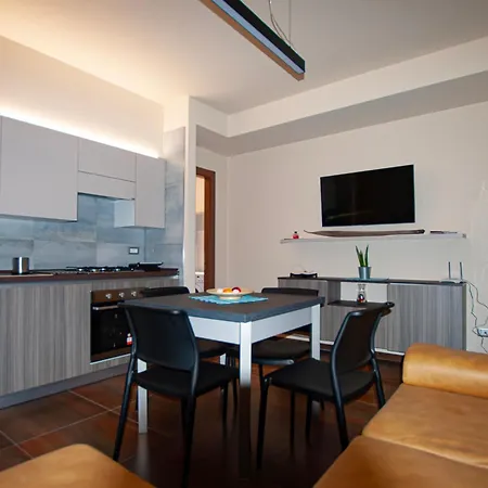 Vista Paradiso Apartment *